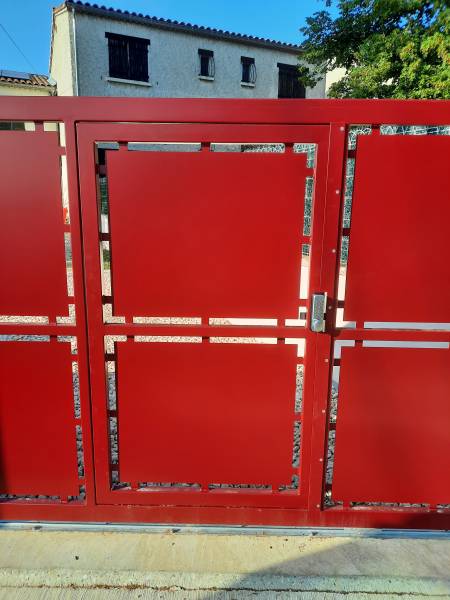 FABRICANT PORTAIL ET PORTILLON EN FER FORGE GIGNAC VITROLLES 